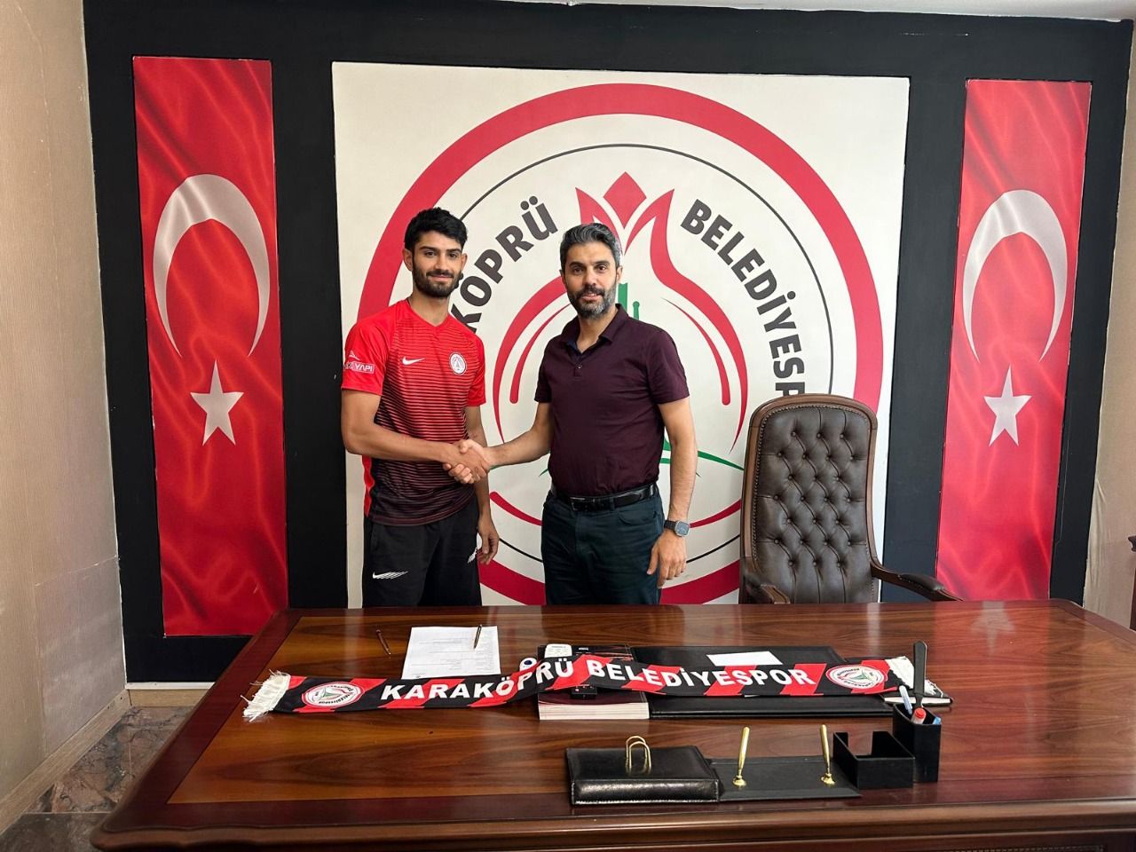 Karaköprü Belediyespor’da savunmaya takviye