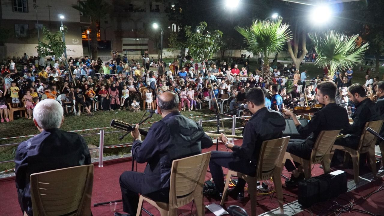 Haliliye’de Vatandaşlardan Yaz Konserlerine Yoğun İlgi