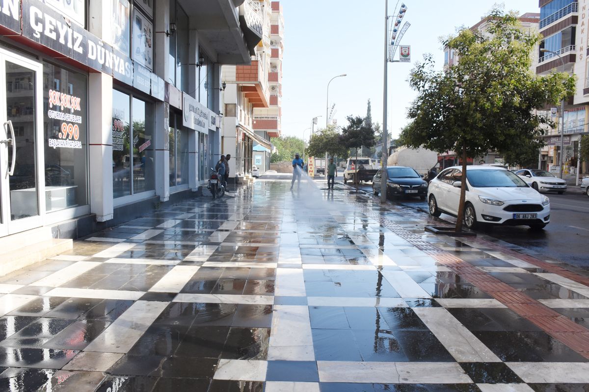 Hilvan’da Cadde ve Sokaklar Pırıl Pırıl
