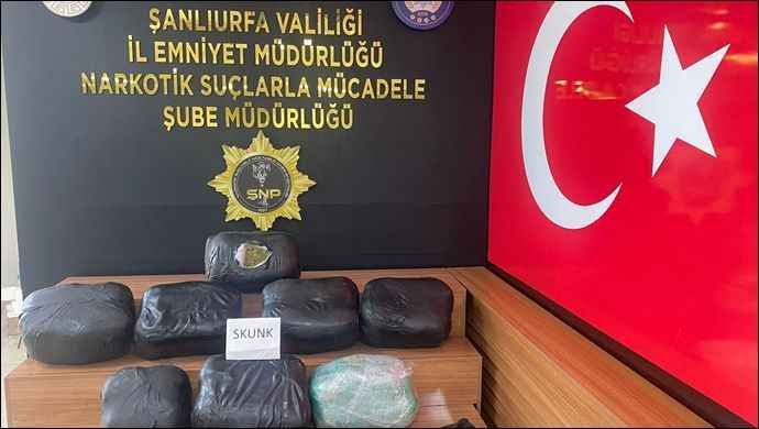 Şanlıurfa’da durdurulan iki araçta uyuşturucu çıktı: 4 gözaltı