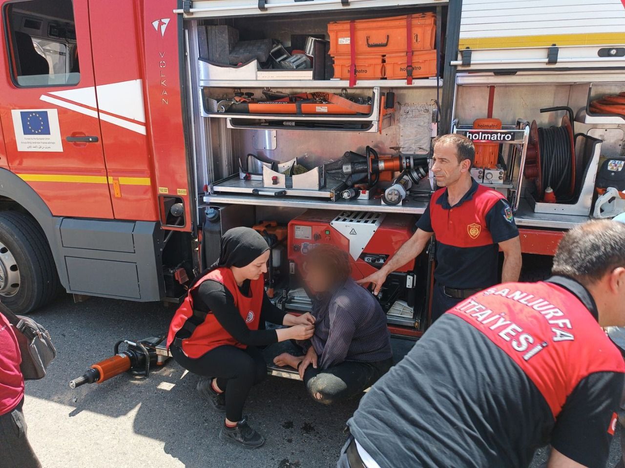 Urfa’da Kanala düşen kadını itfaiye ekipleri kurtardı