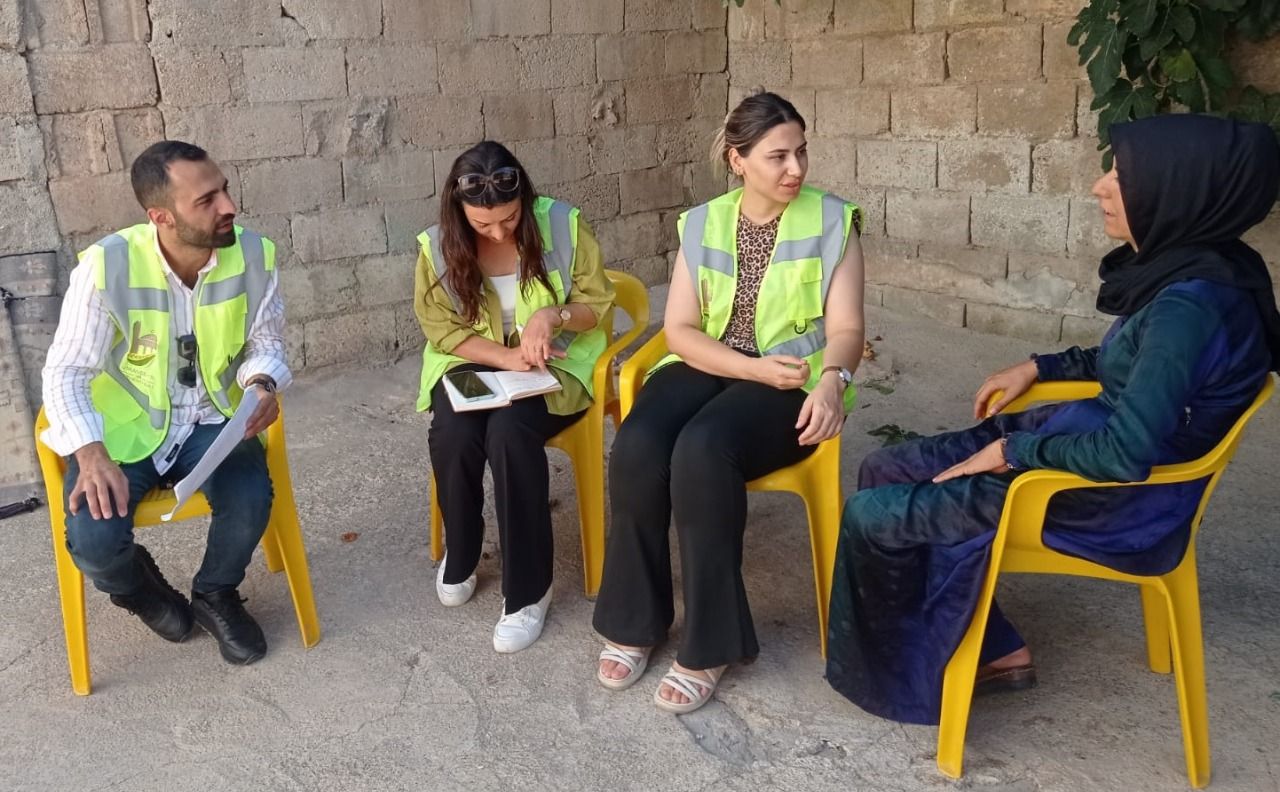 Viranşehir belediyesi ekipleri ilçeyi karış karış geziyor