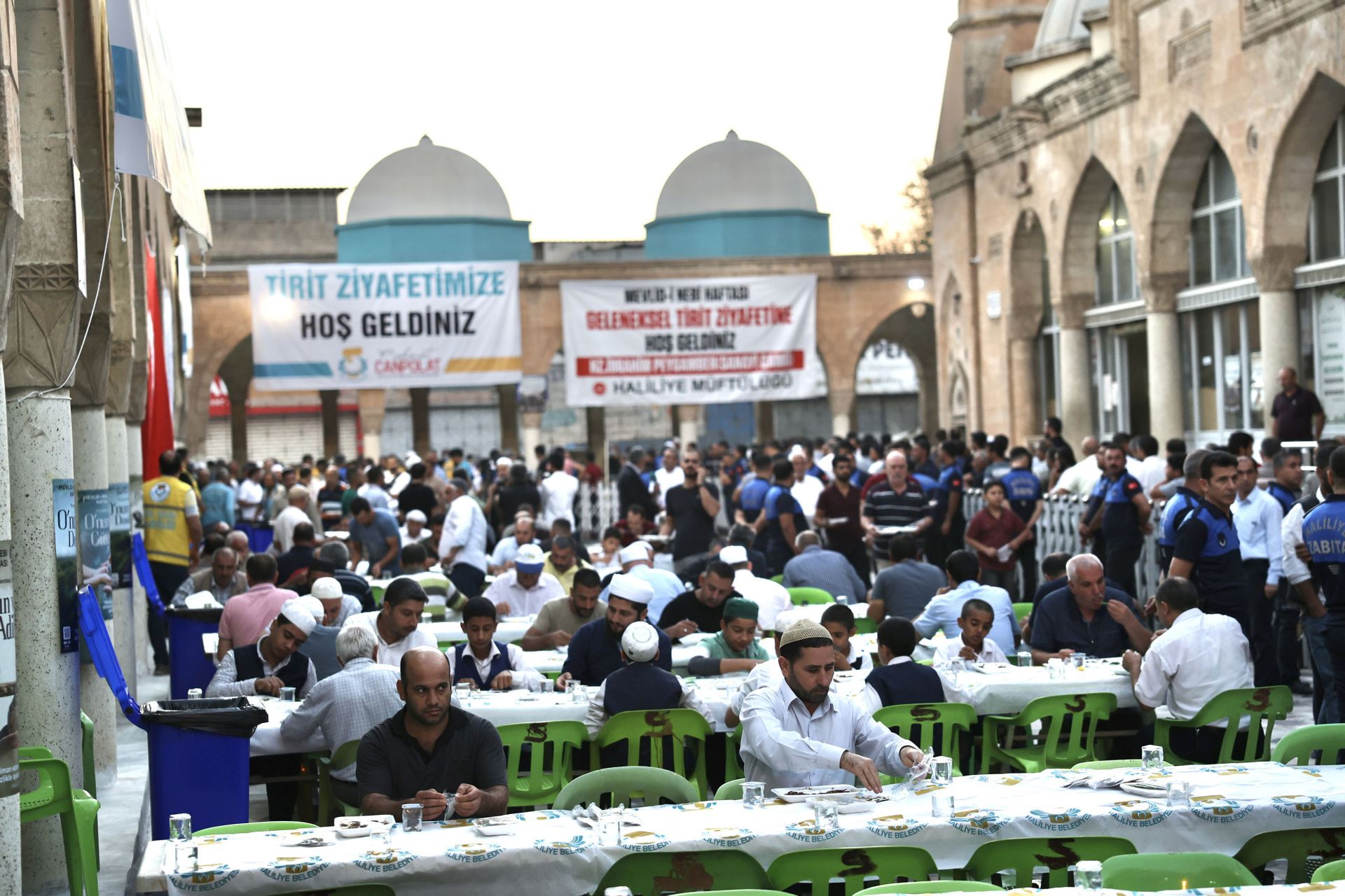 Haliliye’de binlerce vatandaşa tirit ziyafeti