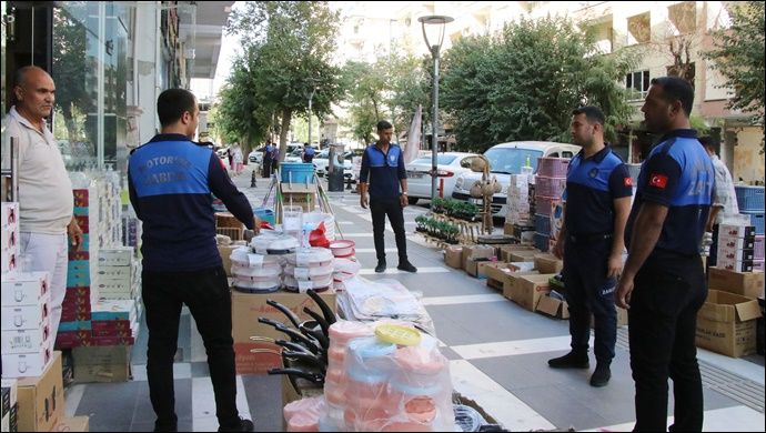 Haliliye’de Kaldırım İşgallerinin Önüne Geçiliyor