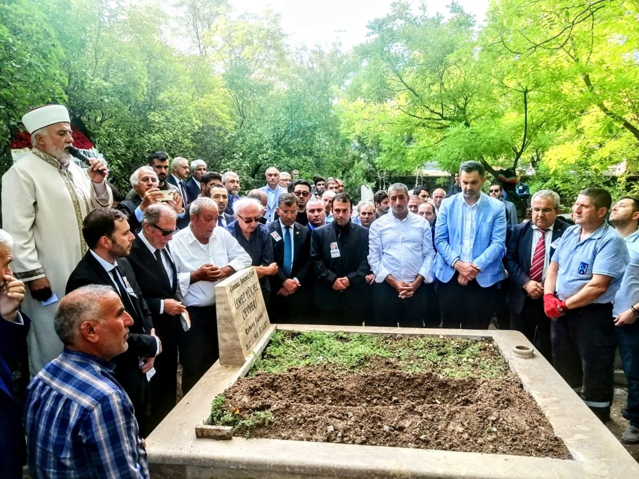 Partili/partisiz, iktidar/ muhalif siyasilerden Cevheri’ye son görev