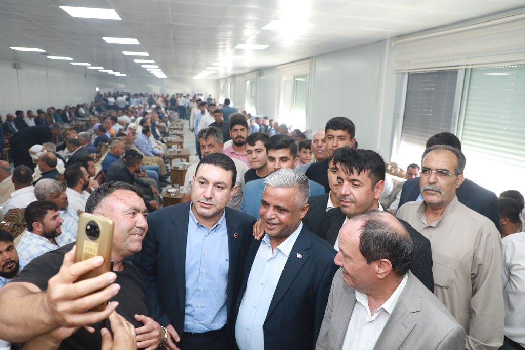 Başkan Özyavuz, Analay ve Ay ailelerini bir araya getirerek barışmalarını sağladı