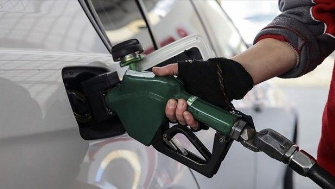 Benzine 2 lira 10 kuruşluk indirim