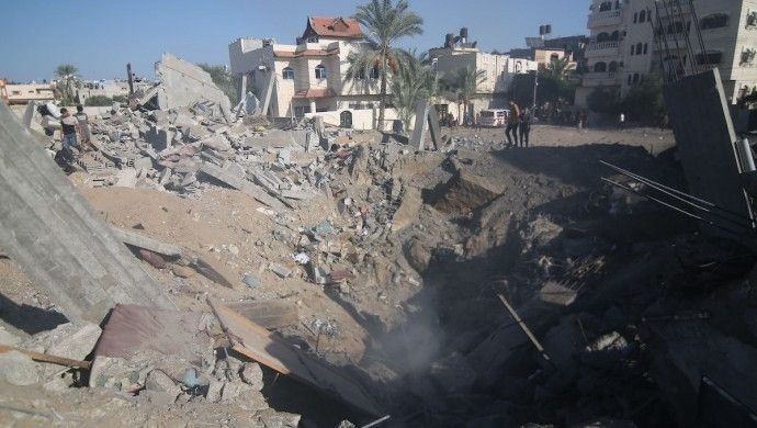 En az 4 bin 700 kişi hayatını kaybetti