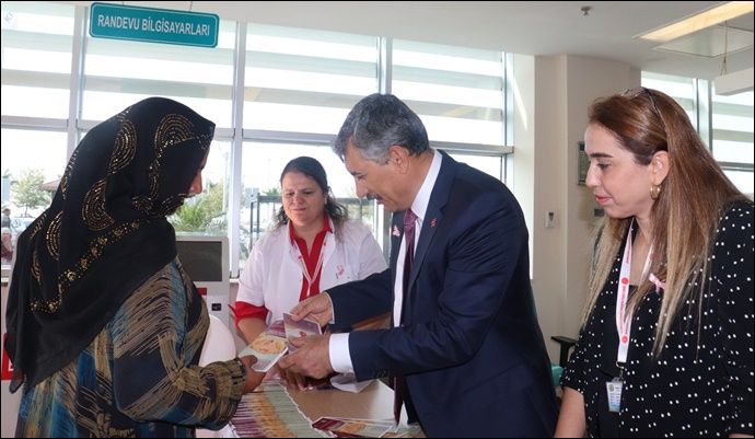 Prof. Dr. Uzunköy: “Meme Kanseri Erken Tanıyla Önlenebilen Ve Tedavi Edilebilen Bir Hastalıktır”
