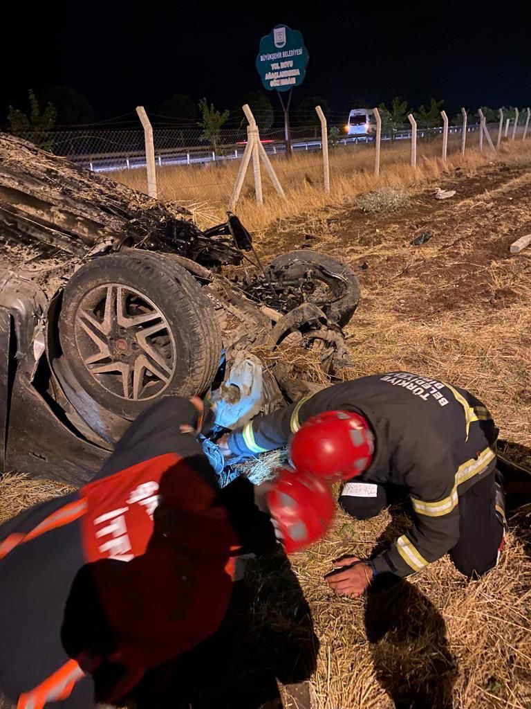 Şanlıurfa’da otomobil minibüse arkadan çarptı:2 yaralı