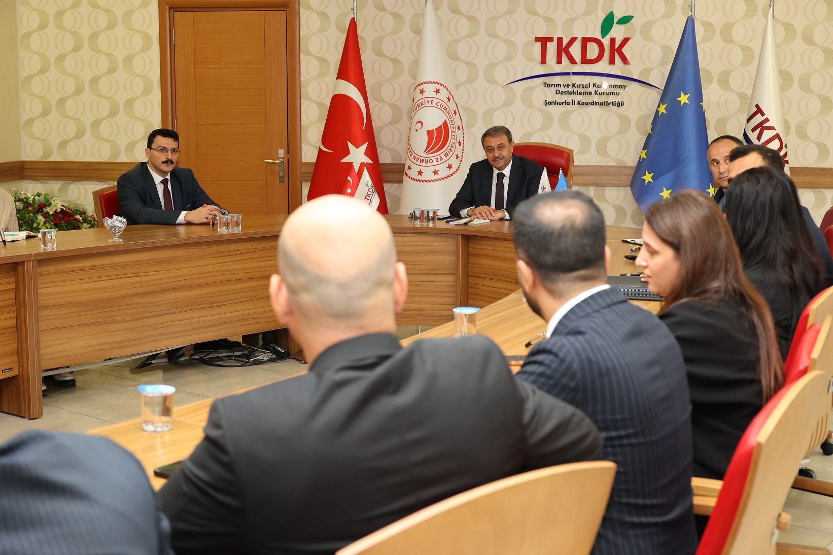 Vali Şıldak,kurumlardan brifing almaya devam ediyor