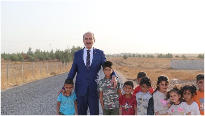 Akçakale Kırsalında 2 Mahalleyi Bağlayan Grup Yolu Asfaltlandı