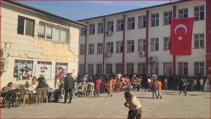 Akçakale’de Filistin’e destek için kermes düzenlendi