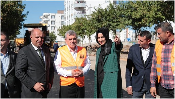  Başkan Beyazgül Ve Başkan Çakmak Asfalt Çalışmasını İnceledi
