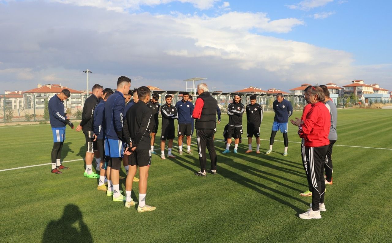 Karaköprü Belediyespor Kütahya’da Çalıştı