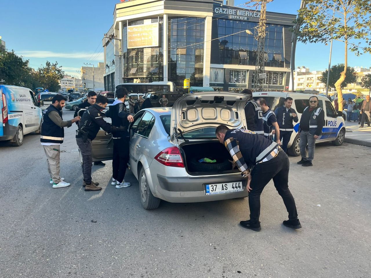 Şanlıurfa genelinde 244 personelle asayiş uygulaması