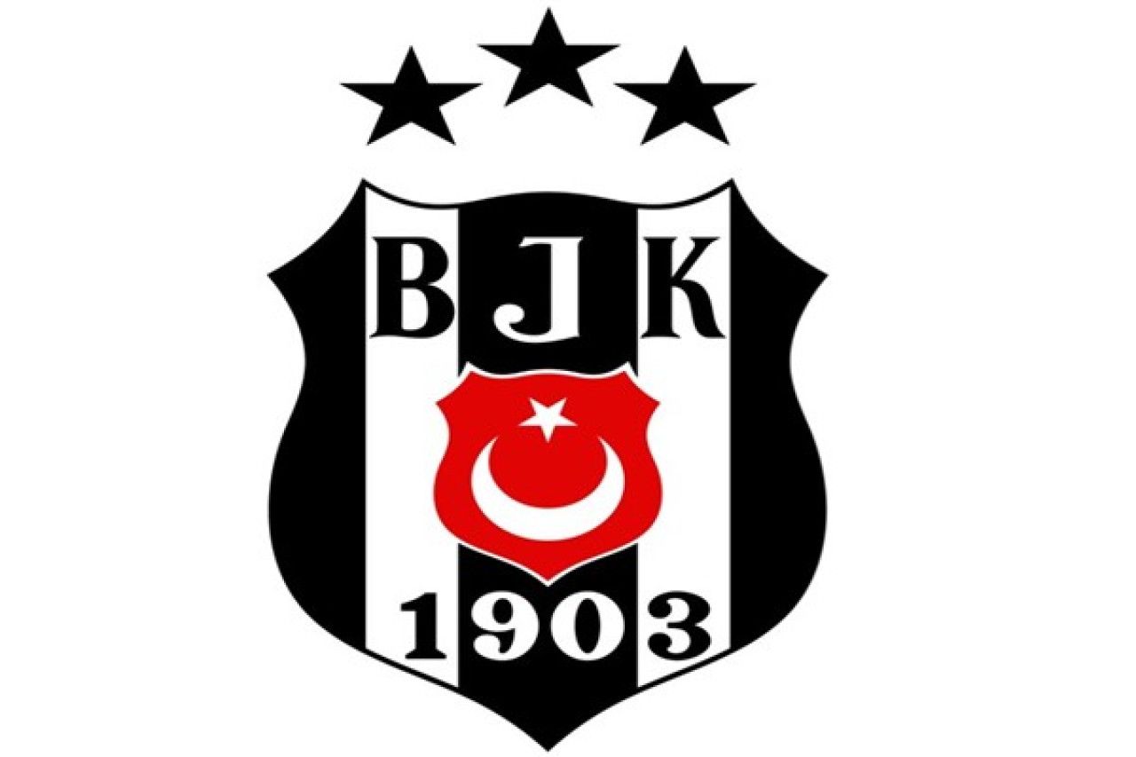 Beşiktaş’ın yeni başkanı Arat: ” Hep birlikte büyük Beşiktaş hedefine ulaşacağız”