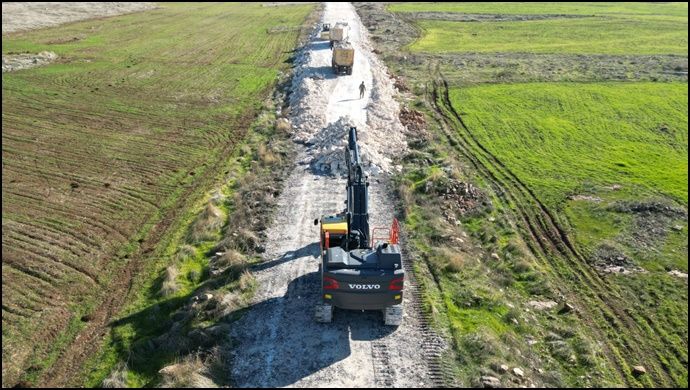 Büyükşehir’den Kırsal’da Yol Çalışması