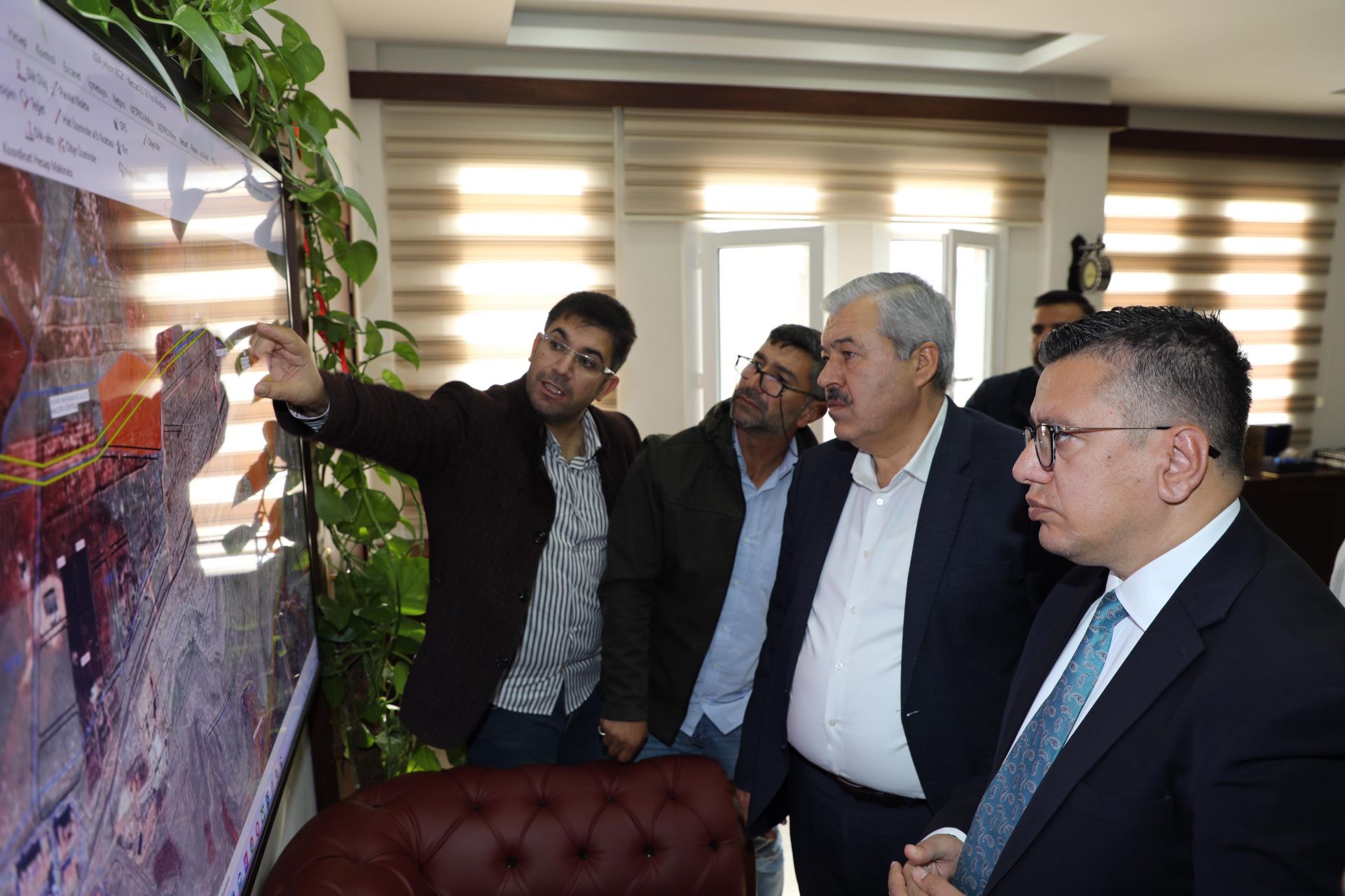 Halfeti’ye yeni çevre yolu