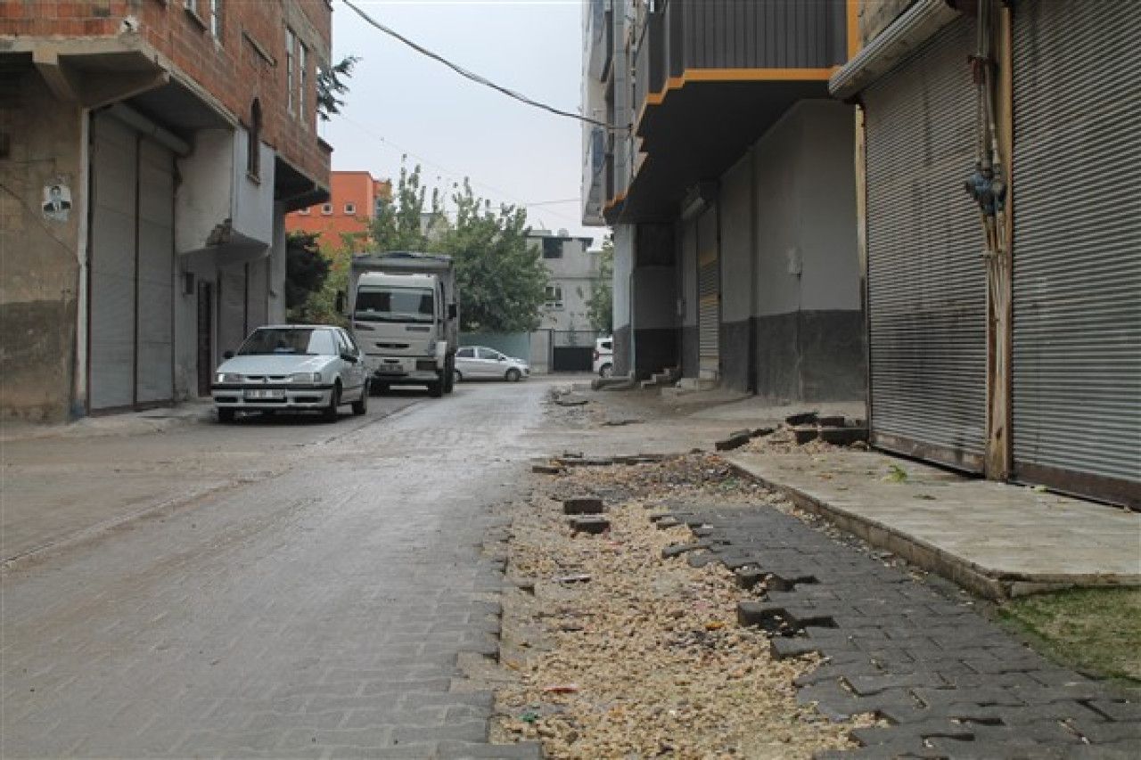 HÜDA PAR’ın gündemi Köstebek Yuvasına Dönen Çukurlar