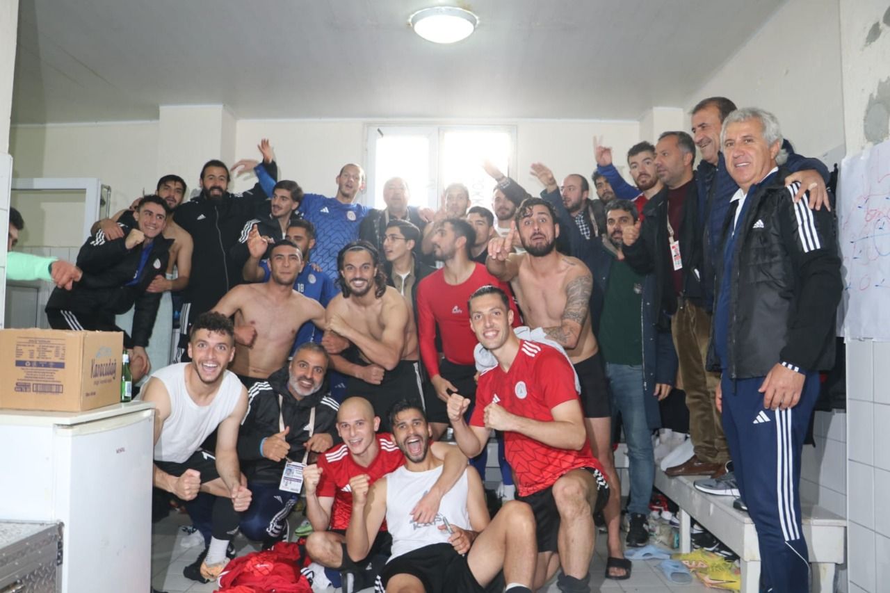 Karaköprü Belediyespor namağlup liderliğini sürdürdü!