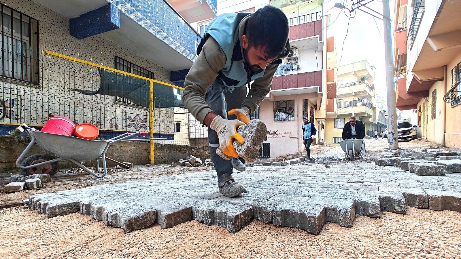 Eyyübiye Sokaklarında Yenileme Devam Ediyor
