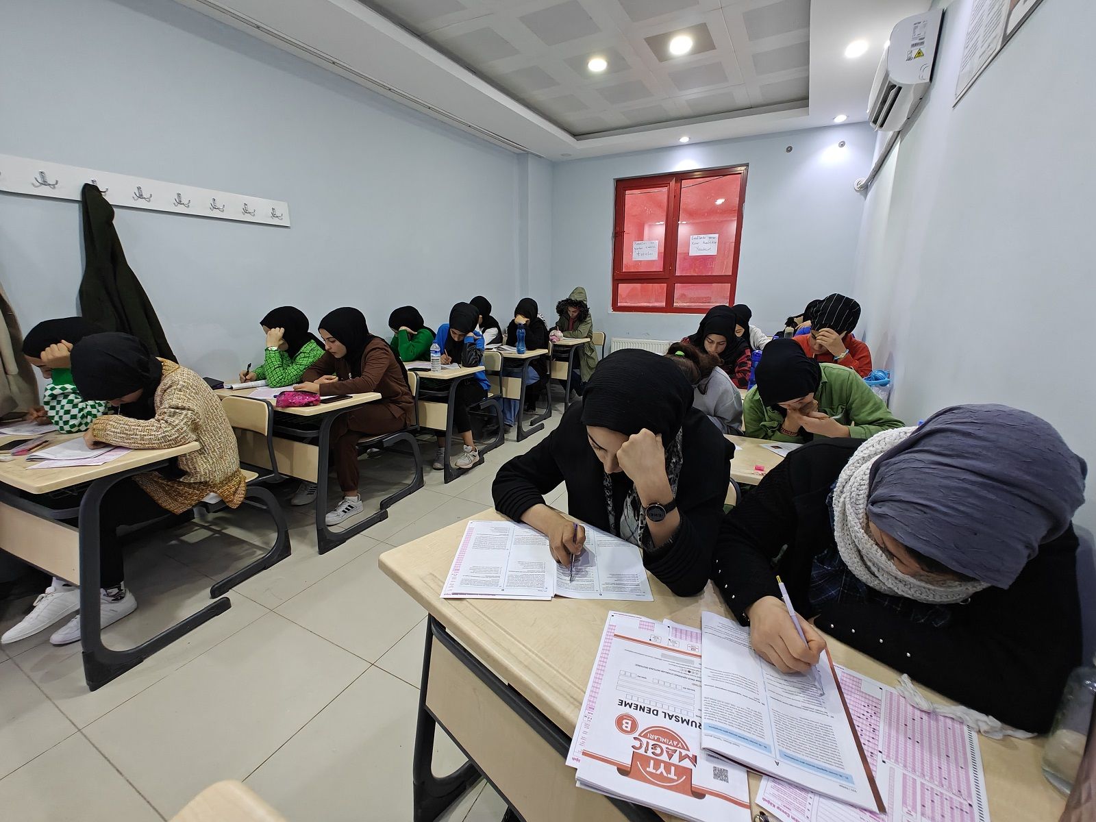 Eyyübiyeli Gençler Sınavlara Sıkı Hazırlanıyor