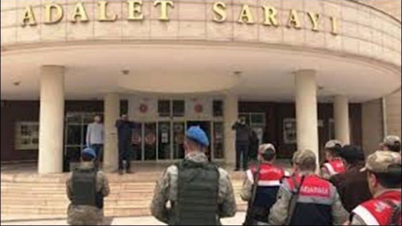Hilvan’da “dur” ihtarına uymayan araçta uyuşturucu ele geçirildi