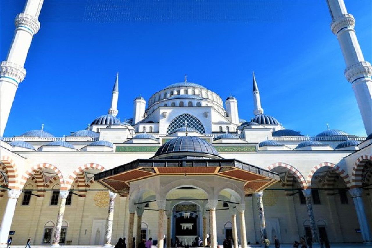 Şehit askerler için sabah namazında camilerde dua edildi