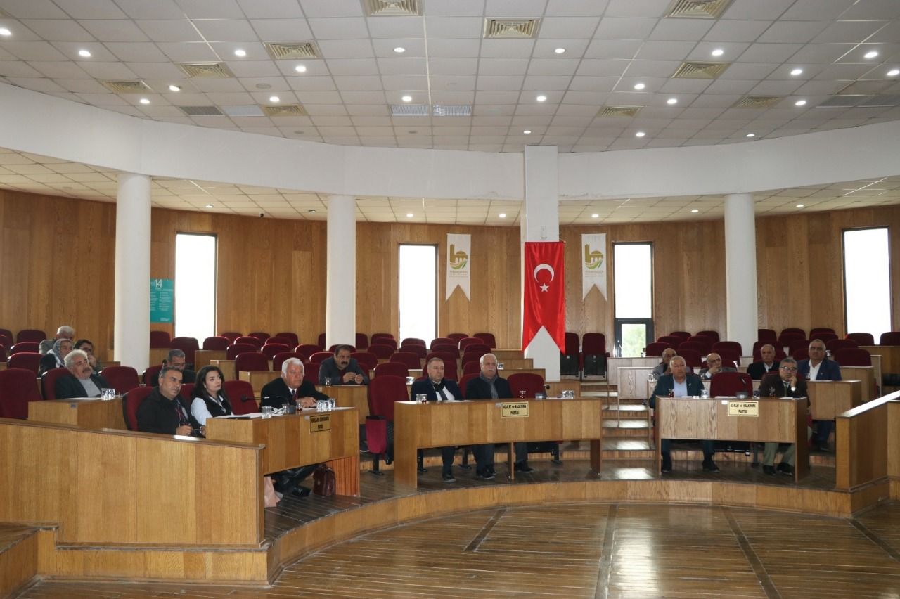 Viranşehir Belediye Meclisi, 2024 yılının ilk toplantısını gerçekleştirdi