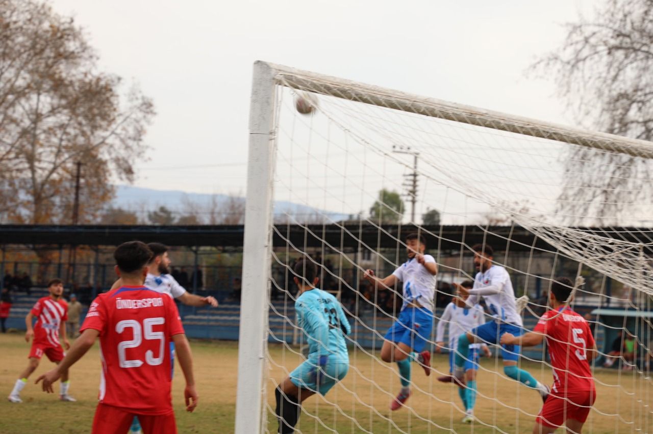 Viranşehir Beleidyespor,deplasmanda rakibi Osmaniye Önderspor’a gol yağdırdı