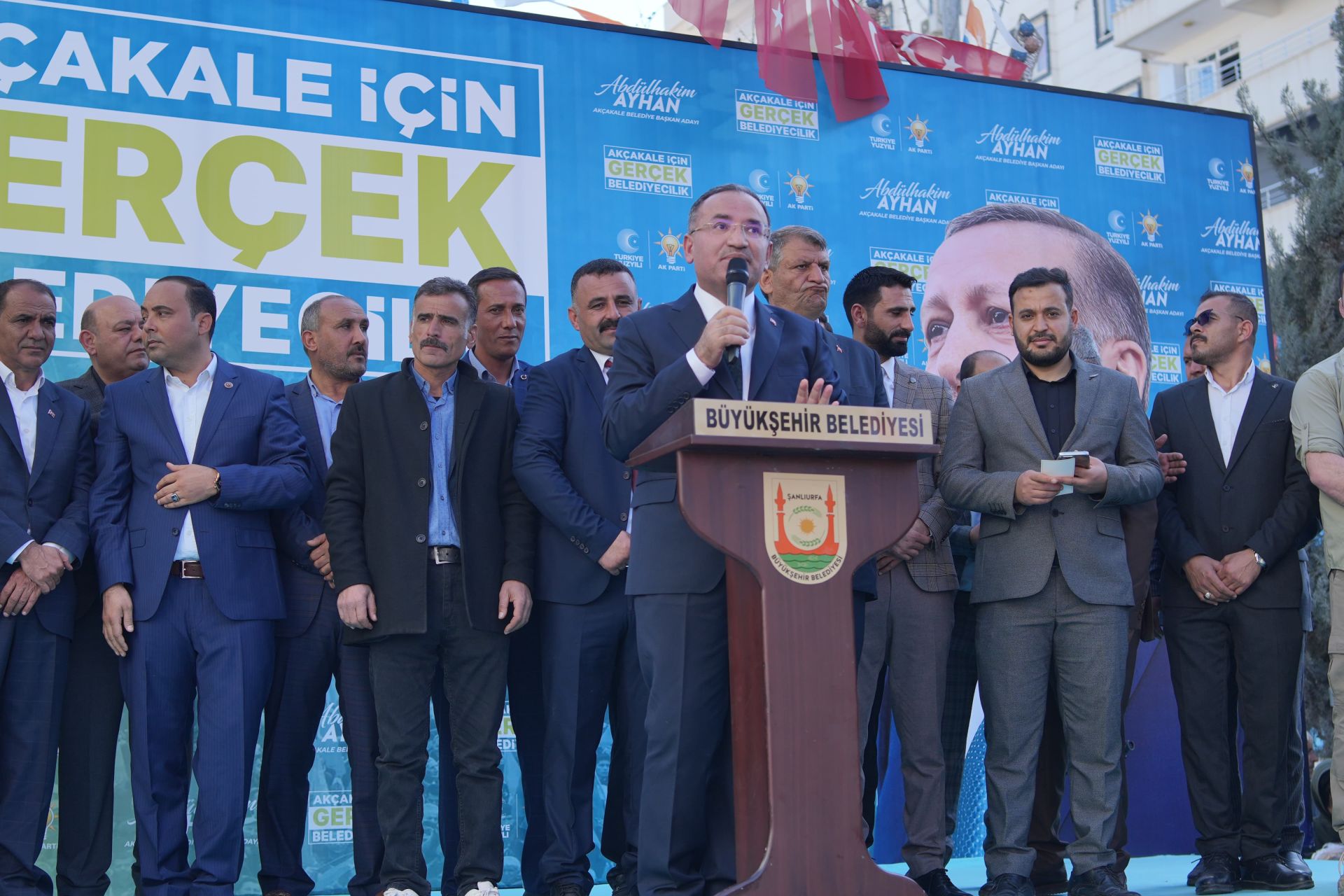 Akçakale ‘de Başkan Beyazgül ‘e yoğun ilgi