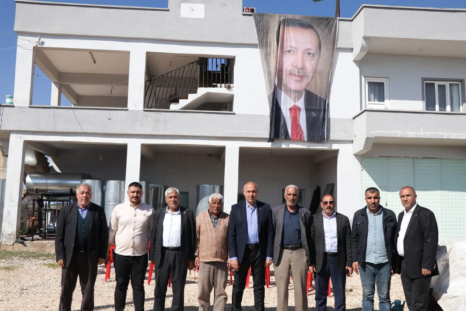 Başkan Aksoy, Kırsal Mahalle Ziyaretlerinde Vatandaşların Takdirini Kazanıyor