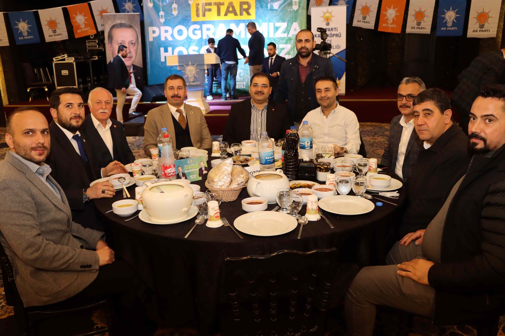 Başkan Baydilli Berberler ve Kuaförler ile iftarda buluştu