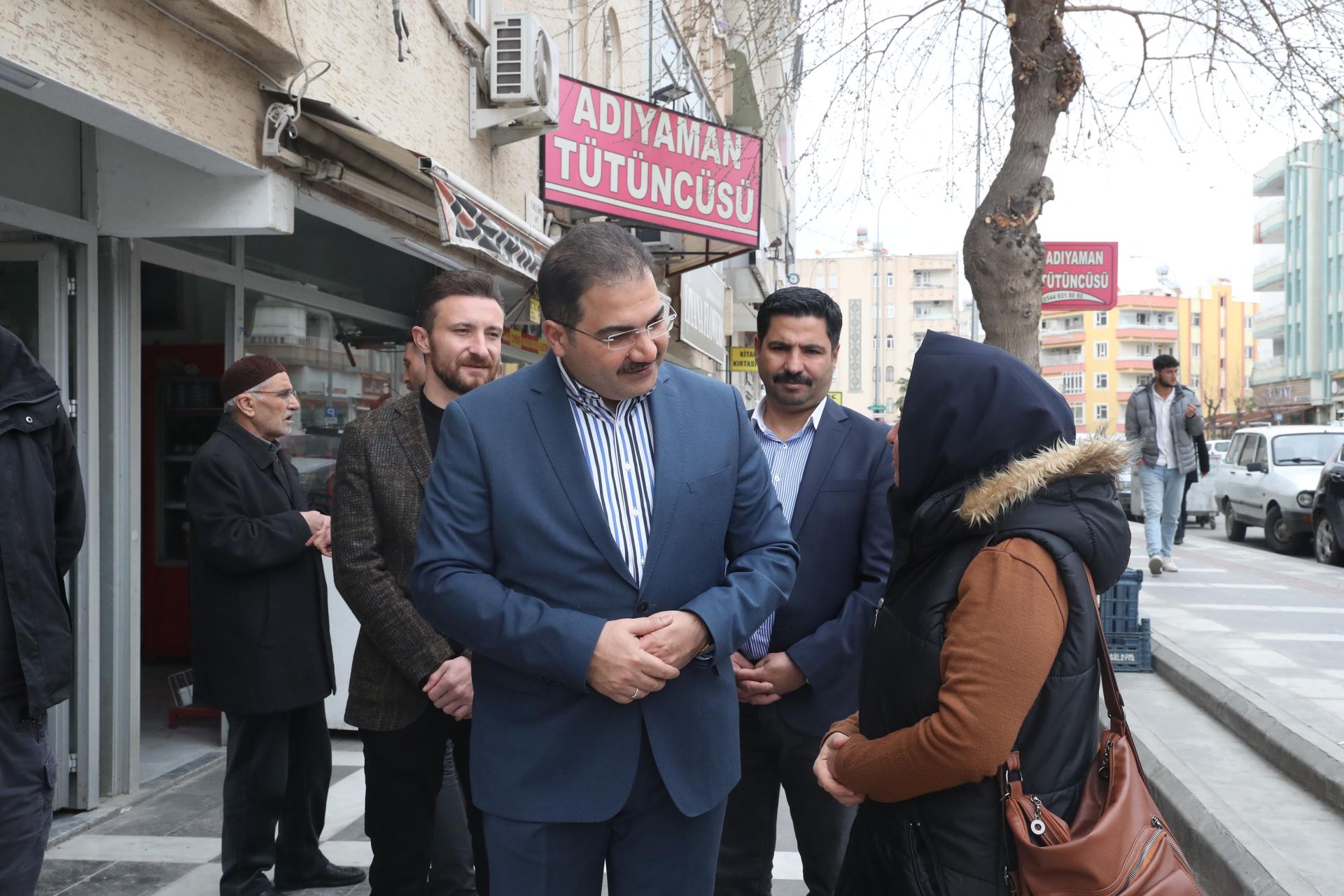 Başkan Canpolat esnafla iç içe olmaya devam ediyor