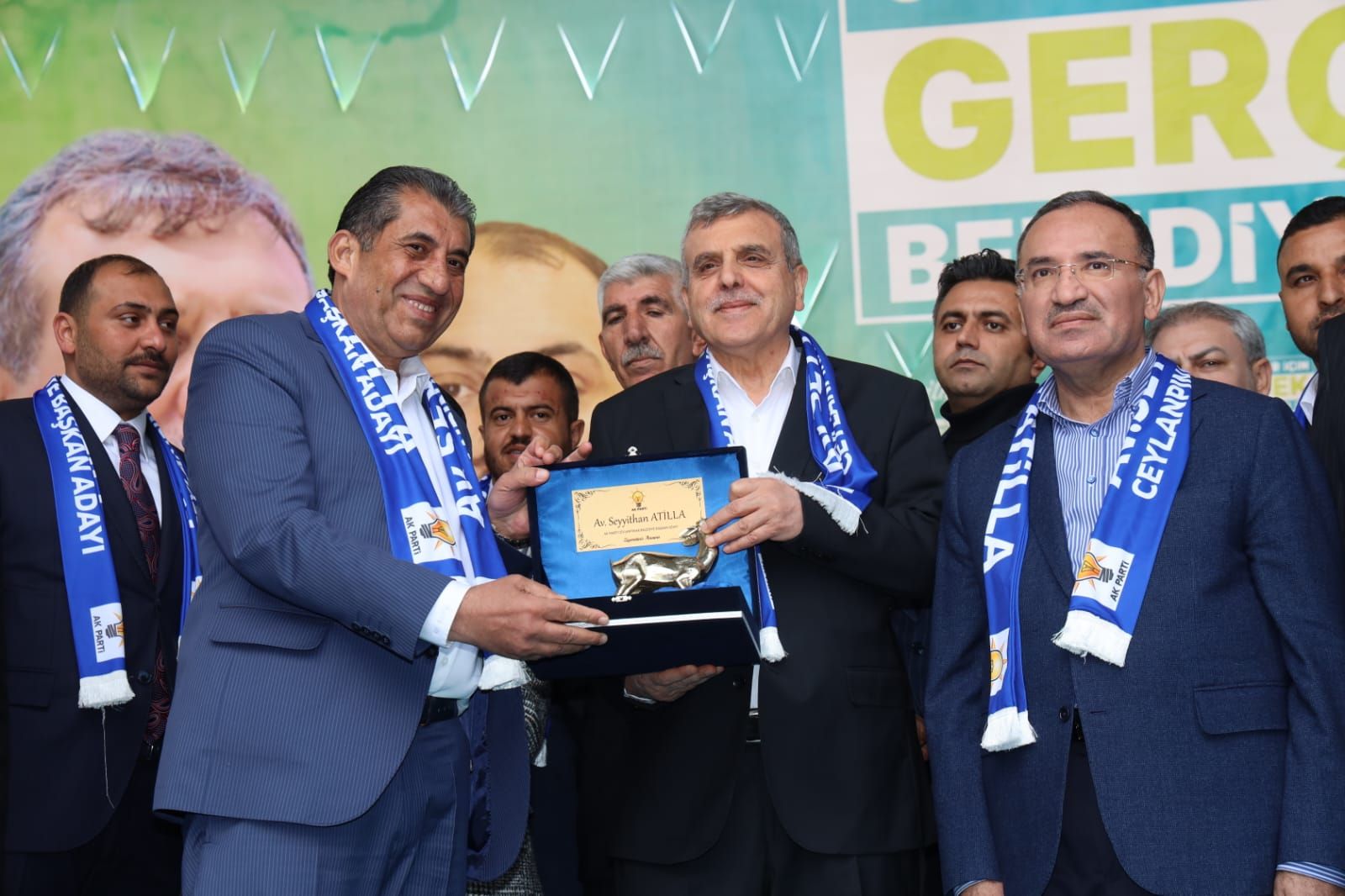 Ceylanpınar’da Ak Sevda sokaklara taştı