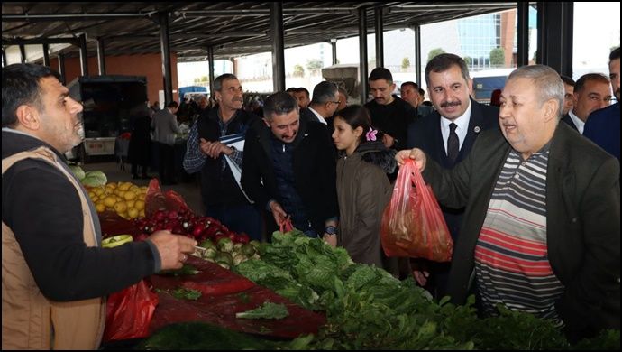 Doğukent’te Vatandaşlardan Başkan Baydilli’ye Semt Pazarı Teşekkürü