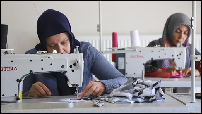 Karaköprü’de Kadınlar Kurslarda Meslek Ediniyor