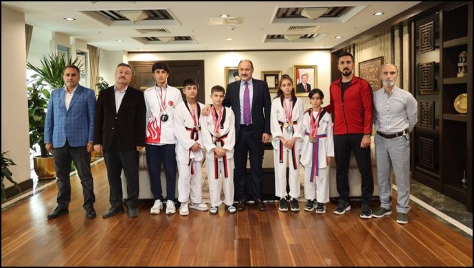 Başkan Gülpınar, Genç Sporcularla Buluştu