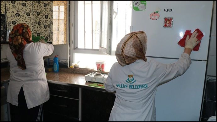 Haliliye Belediyesi Haneleri Dip Bucak Temizliyor