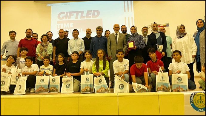 Harran Üniversitesi’nde Üstün Yetenekliler Eğitim Paneli Gerçekleşti
