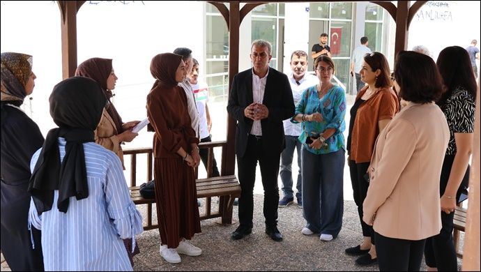 Hilvan’da son hız seçim çalışması: Sorunlarını da çözümü de biliyoruz