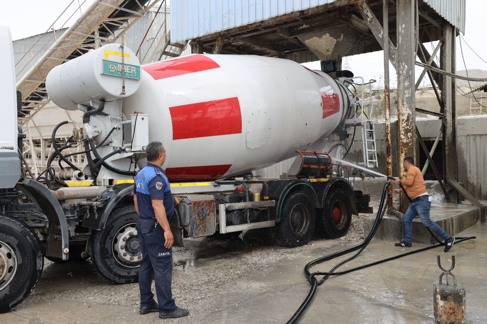 Şanlıurfa Büyükşehir Zabıtalarından beton firmalarına yönelik denetim