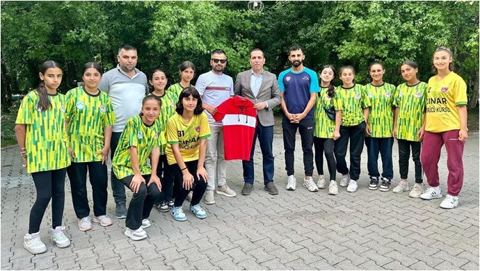 Suruç Hokey Takımından Kaymakam Aktaş’a vefa ziyareti