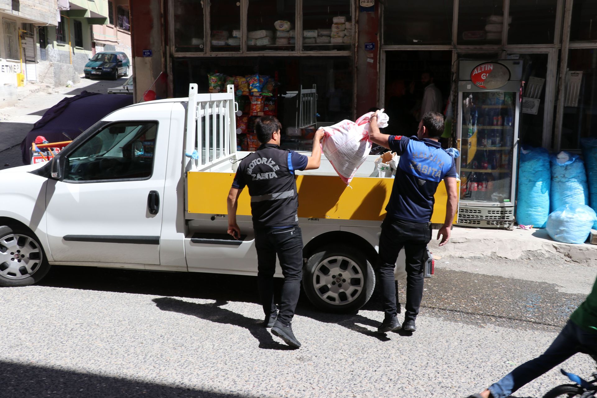 Haliliye’de tatlı imalatı yapan işletmeye ceza