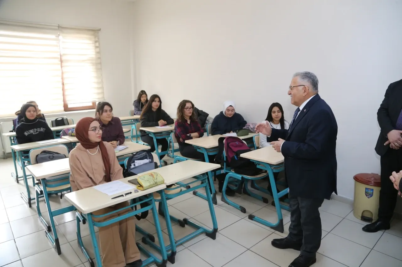 YKS’ye girecek öğrencilere toplu ulaşım ücretsiz olacak mı?