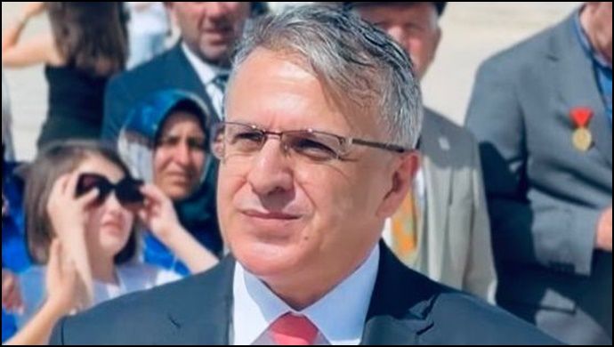 “Açlık sınırının altındaki her maaş iktidarın ayıbıdır”