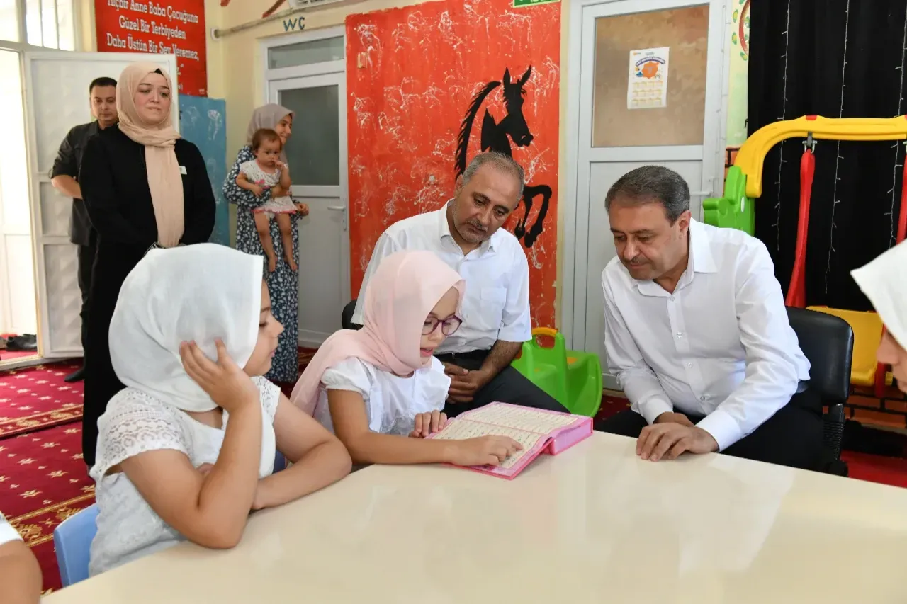 Vali Şıldak Şanlıurfa’da Kur’an kurslarını ziyaret etti