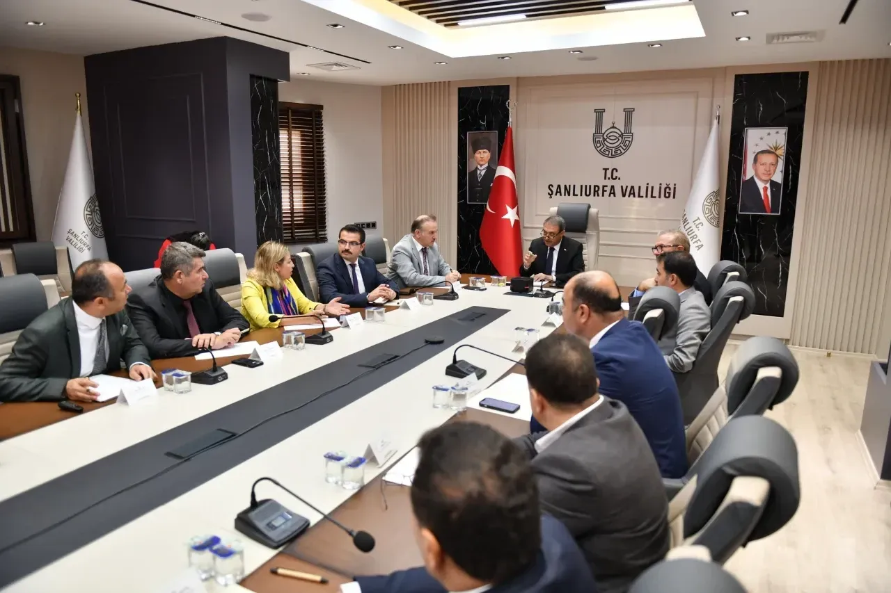 Günaydın! Sezon zaten kapanmak üzere..Ne zahmet ettiniz