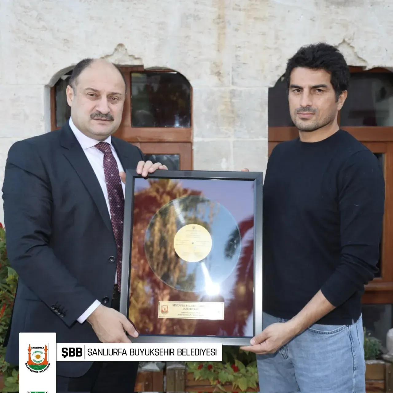Başkan Gülpınar, Venedik’te Ödül Kazanan Yönetmen Murat Fıratoğlu ile Bir Araya Geldi